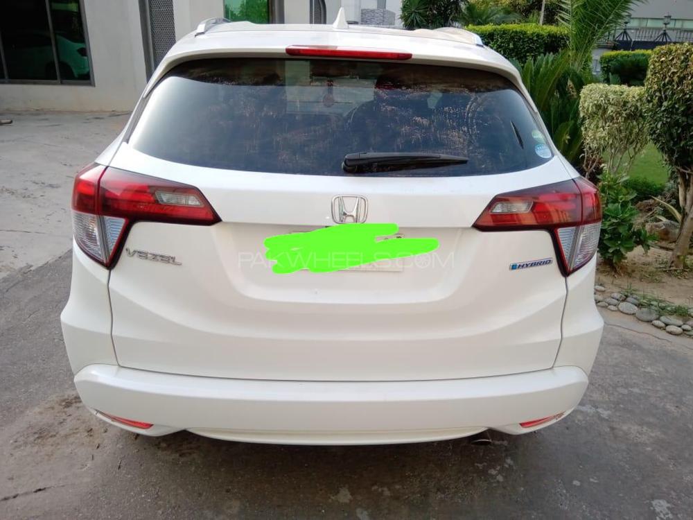 Honda Vezel 2016 for Sale in Sialkot Honda Vezel 2016 for Sale in Sialkot Image-2