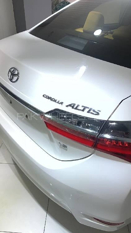 Toyota Corolla 2019 for Sale in Peshawar Toyota Corolla 2019 for Sale in Peshawar Image-4