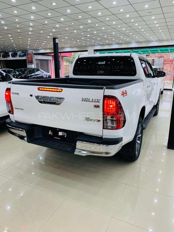 Toyota Hilux 2019 for Sale in Rawalpindi Toyota Hilux 2019 for Sale in Rawalpindi Image-5