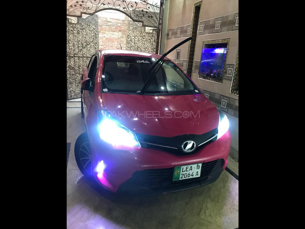Toyota Vitz 2015 for Sale in Lahore Image-1