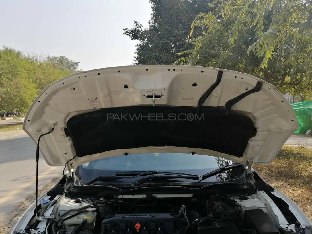 Honda Civic 2018 for Sale in Islamabad Honda Civic 2018 for Sale in Islamabad Image-3