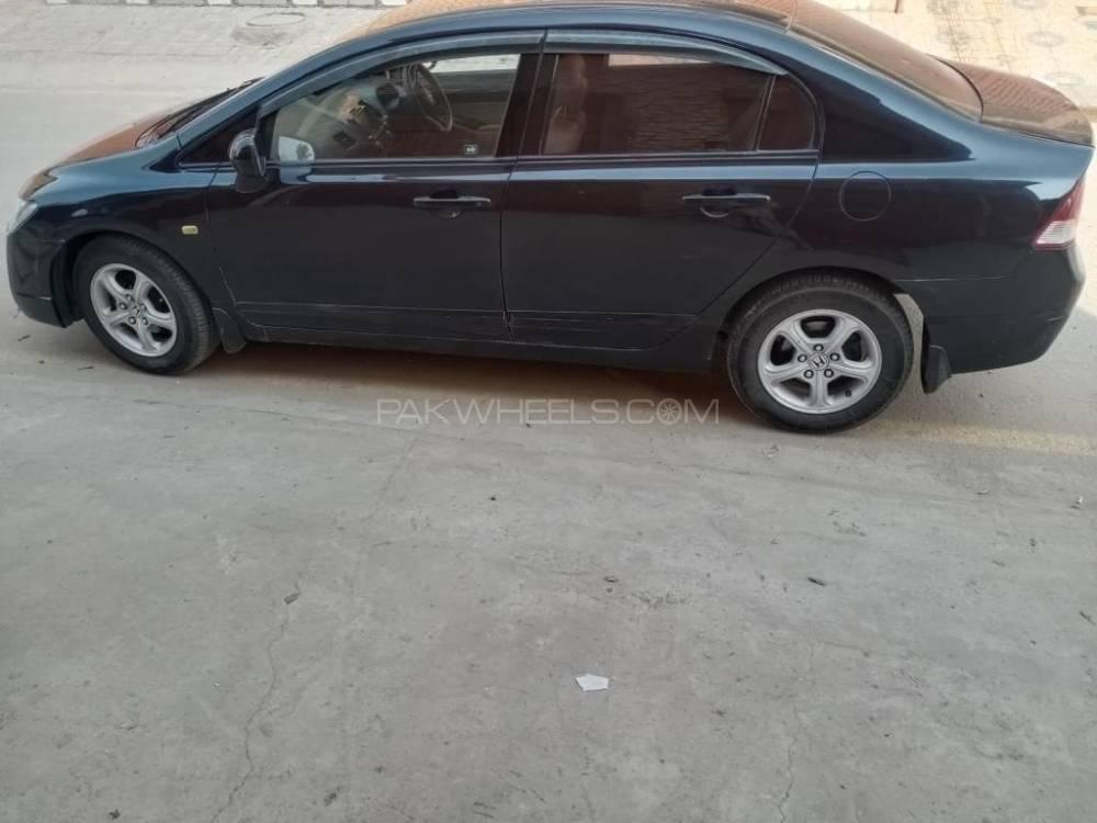 Honda Civic 2010 for Sale in Multan Image-1
