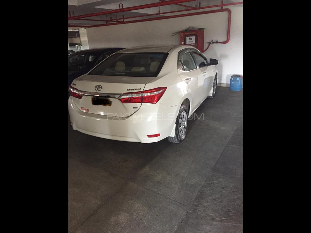 Toyota Corolla 2016 for Sale in Karachi Image-1