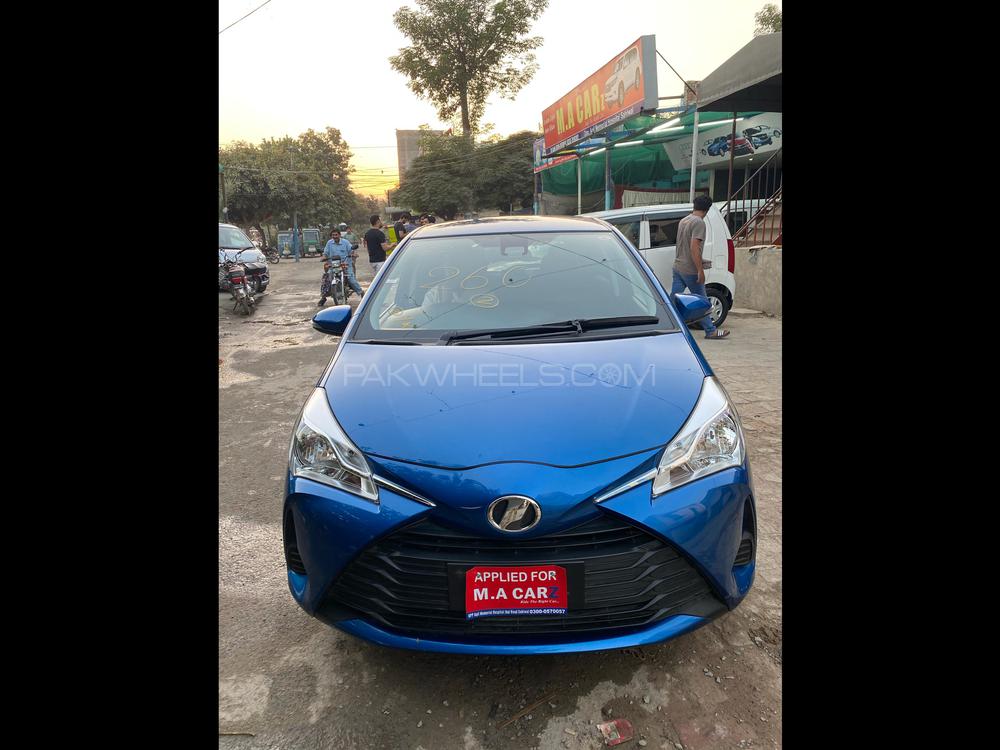 Toyota Vitz 2017 for Sale in Sahiwal Toyota Vitz 2017 for Sale in Sahiwal Image-2