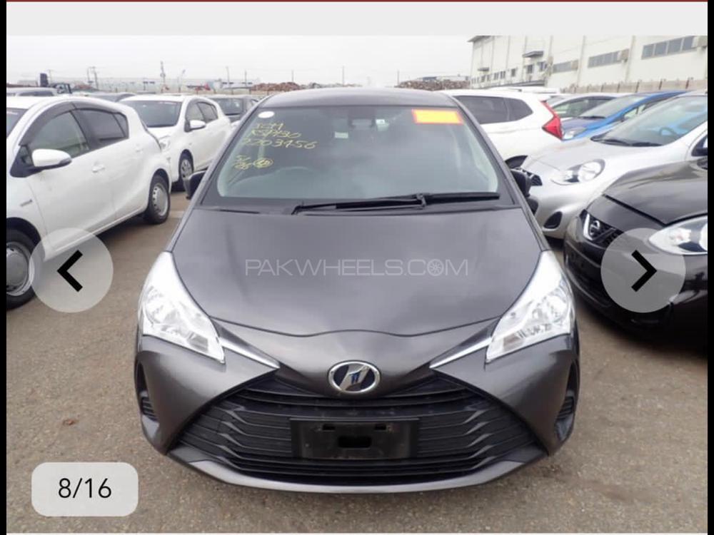 Toyota Vitz 2017 for Sale in Lahore Image-1
