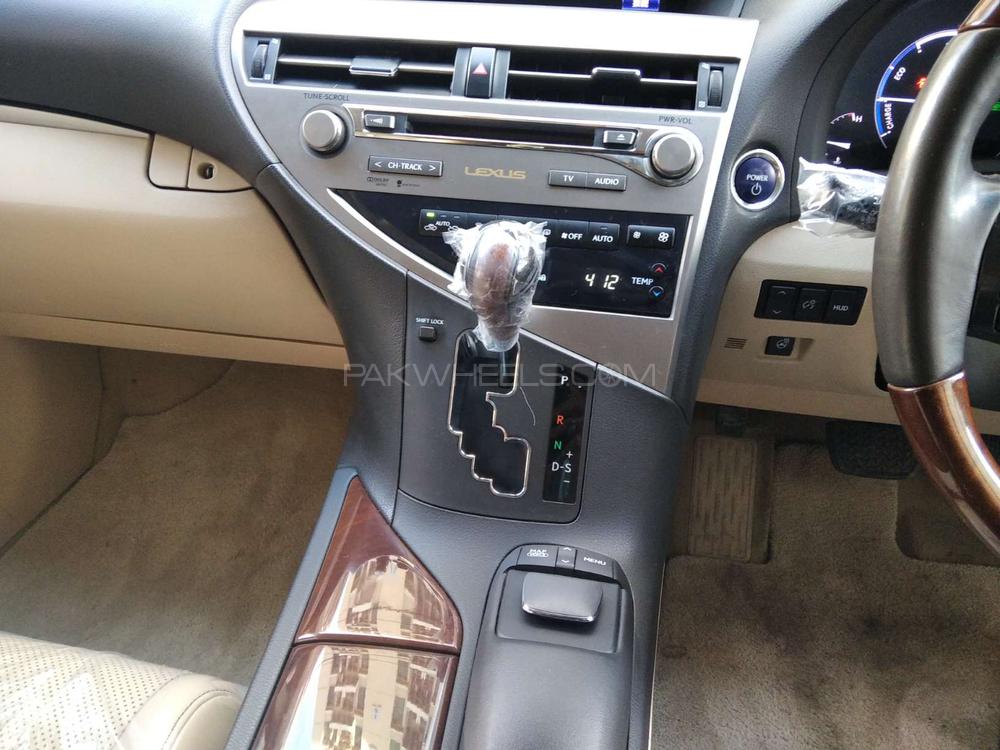 لیکزس آر ایکس سیریز 2012 for Sale in کراچی لیکزس آر ایکس سیریز 2012 for Sale in کراچی Image-8