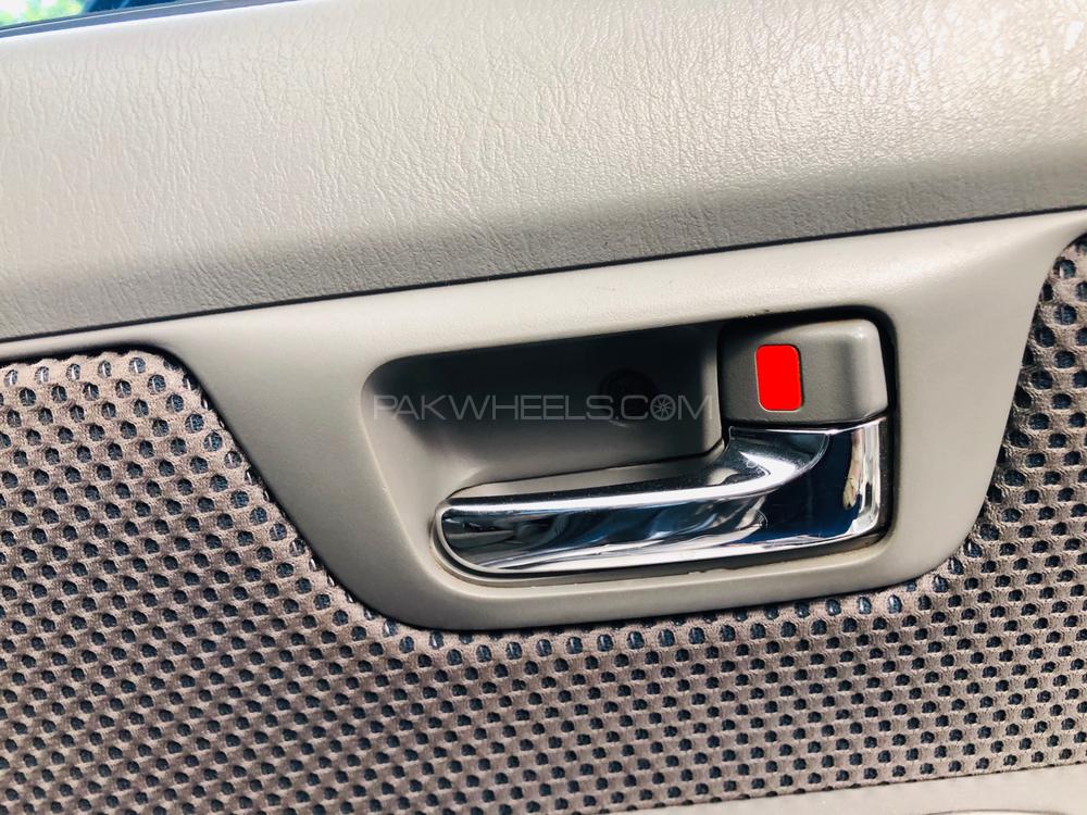 Toyota Hilux 2011 for Sale in Rawalpindi Toyota Hilux 2011 for Sale in Rawalpindi Image-4