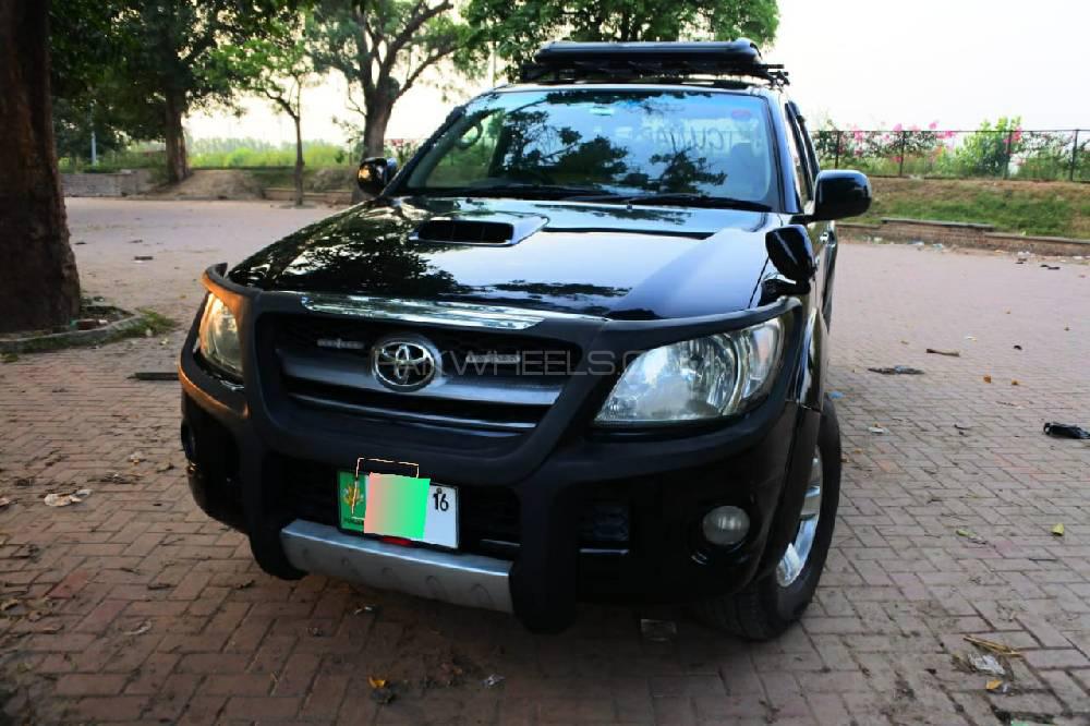 Toyota Hilux 2008 for Sale in Lahore Image-1