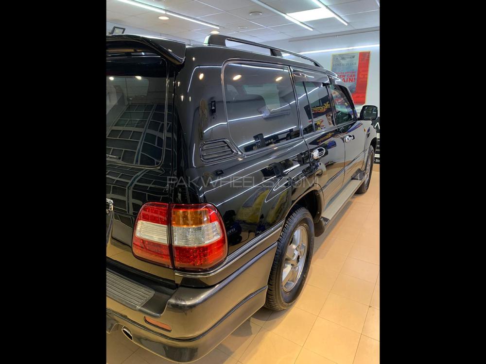 Toyota Land Cruiser 2005 for Sale in Multan Toyota Land Cruiser 2005 for Sale in Multan Image-6