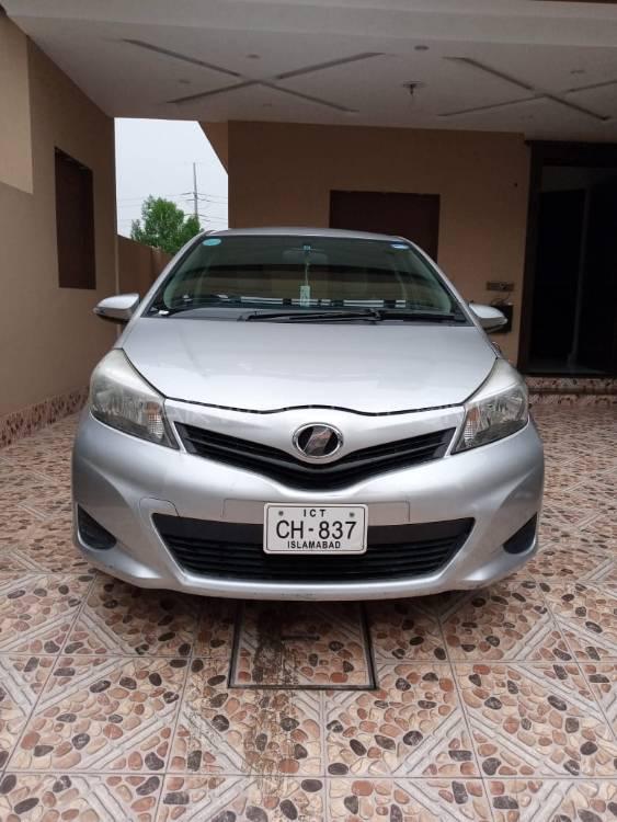 Toyota Vitz 2011 for Sale in Lahore Image-1