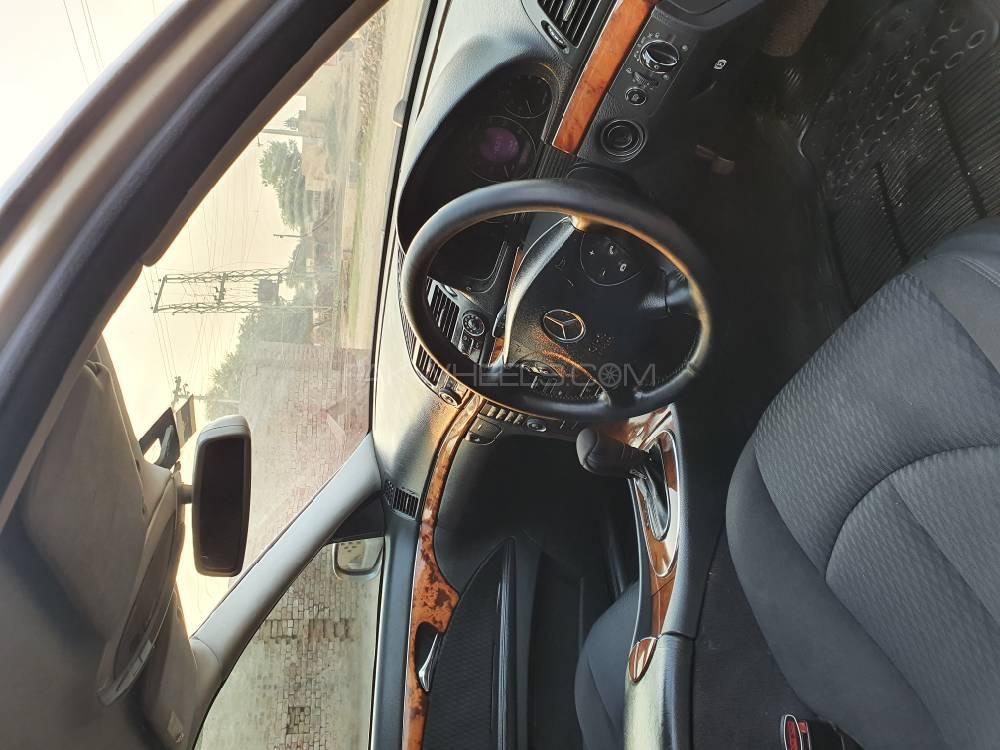 مرسڈیز بینز ای کلاس 2005 for Sale in لاہور مرسڈیز بینز ای کلاس 2005 for Sale in لاہور Image-6