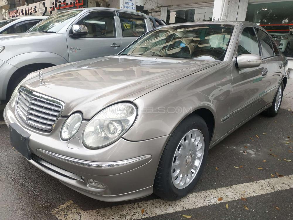 Mercedes Benz E Class 2005 for Sale in Islamabad Image-1