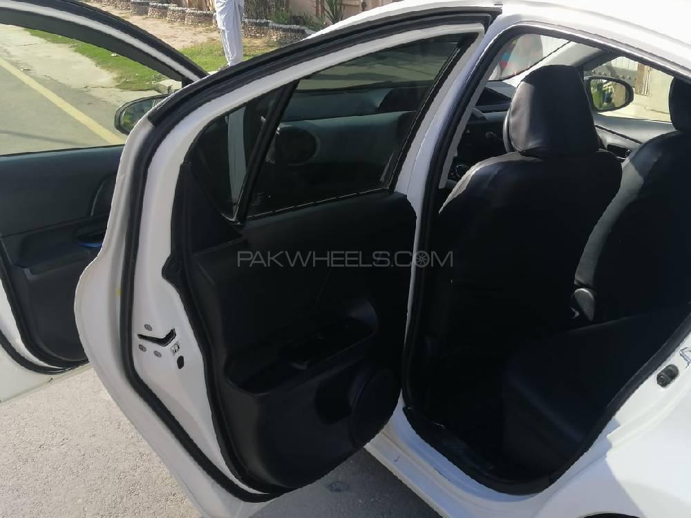 Toyota Aqua 2014 for Sale in Lahore Toyota Aqua 2014 for Sale in Lahore Image-17