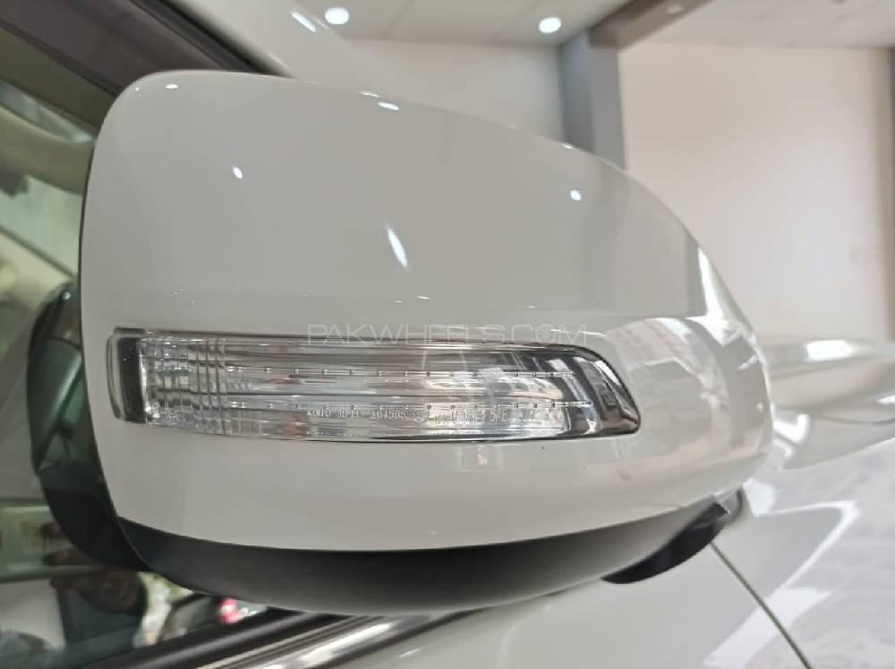 Toyota Land Cruiser 2017 for Sale in Karachi Toyota Land Cruiser 2017 for Sale in Karachi Image-13