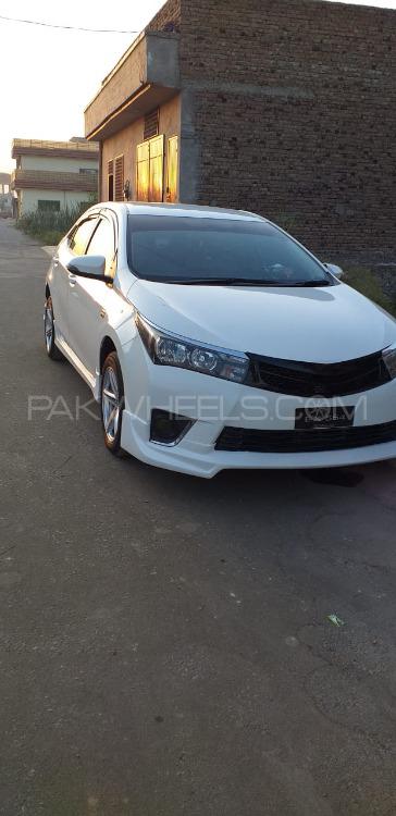 Toyota Corolla 2015 for Sale in Peshawar Image-1