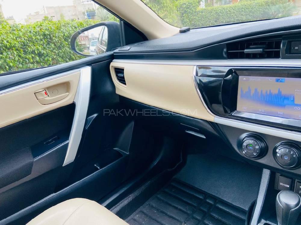 Toyota Corolla 2015 for Sale in Faisalabad Toyota Corolla 2015 for Sale in Faisalabad Image-12