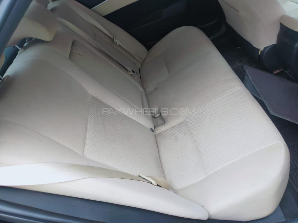 Toyota Corolla 2017 for Sale in Multan Toyota Corolla 2017 for Sale in Multan Image-3