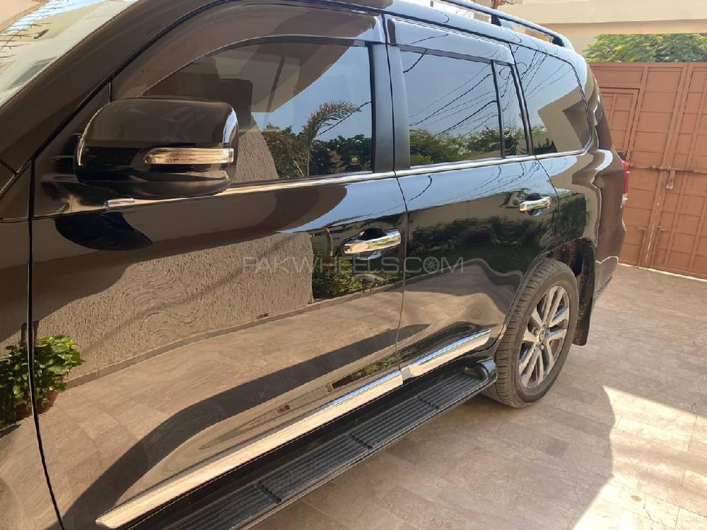 Toyota Land Cruiser 2015 for Sale in Karachi Toyota Land Cruiser 2015 for Sale in Karachi Image-4