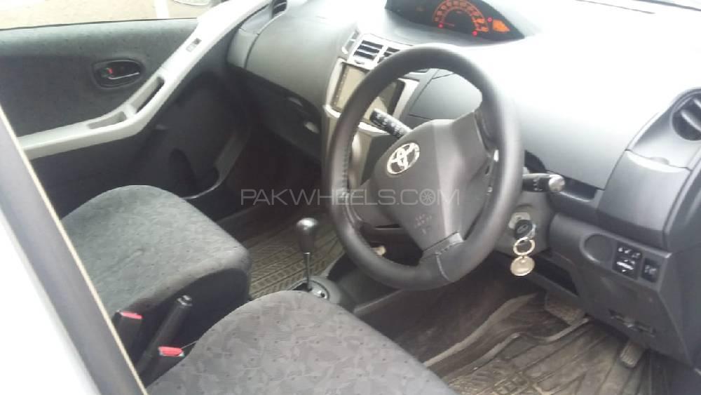Toyota Vitz 2010 for Sale in Lahore Toyota Vitz 2010 for Sale in Lahore Image-10