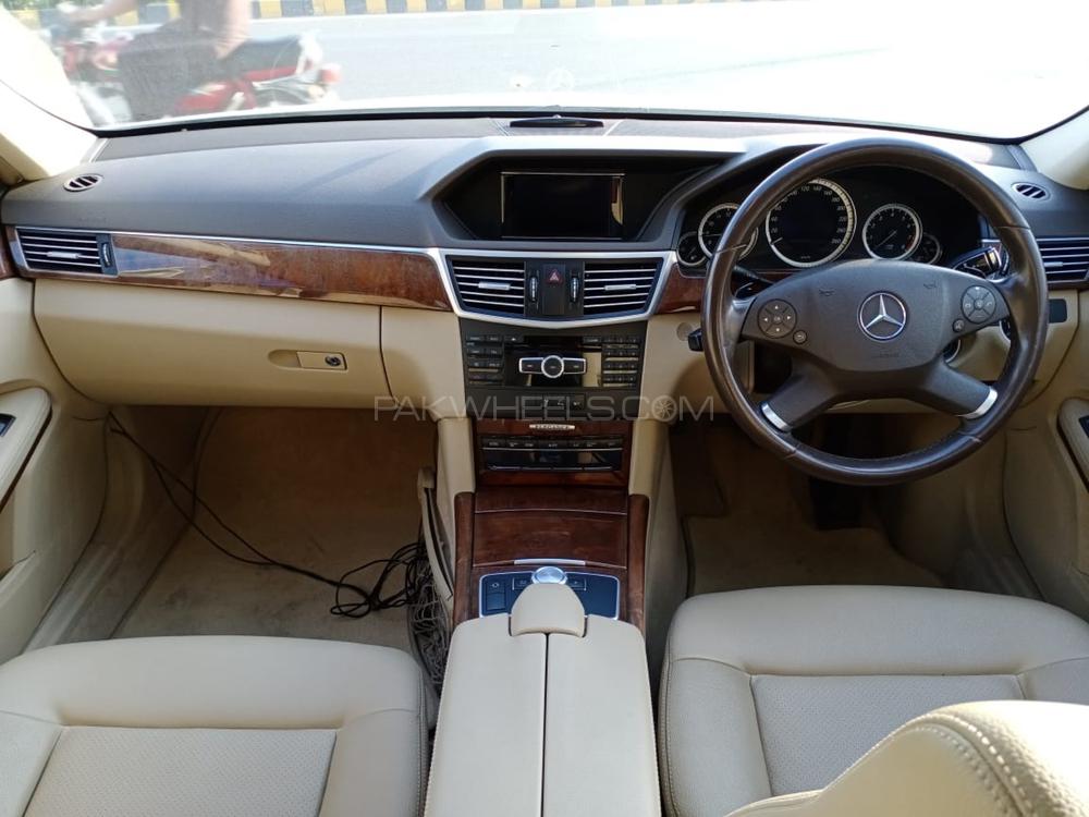 مرسڈیز بینز ای کلاس 2012 for Sale in لاہور مرسڈیز بینز ای کلاس 2012 for Sale in لاہور Image-2