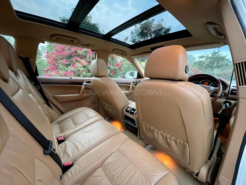 Porsche Cayenne 2006 for Sale in Lahore Porsche Cayenne 2006 for Sale in Lahore Image-18