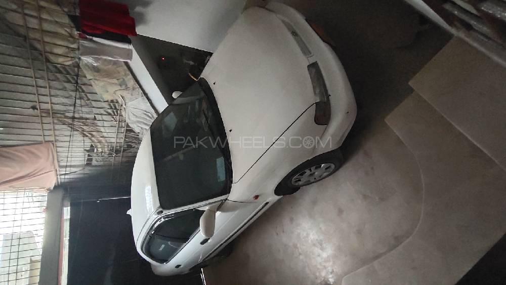 Suzuki Baleno 2001 for Sale in Karachi Image-1