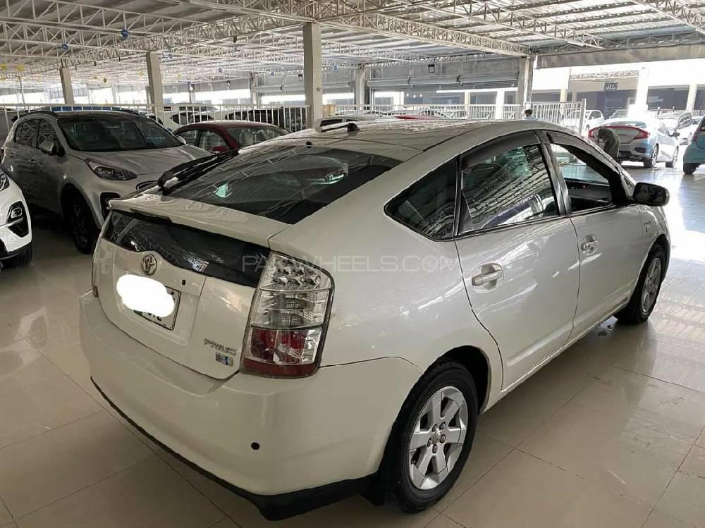 Toyota Prius 2007 for Sale in Peshawar Toyota Prius 2007 for Sale in Peshawar Image-3