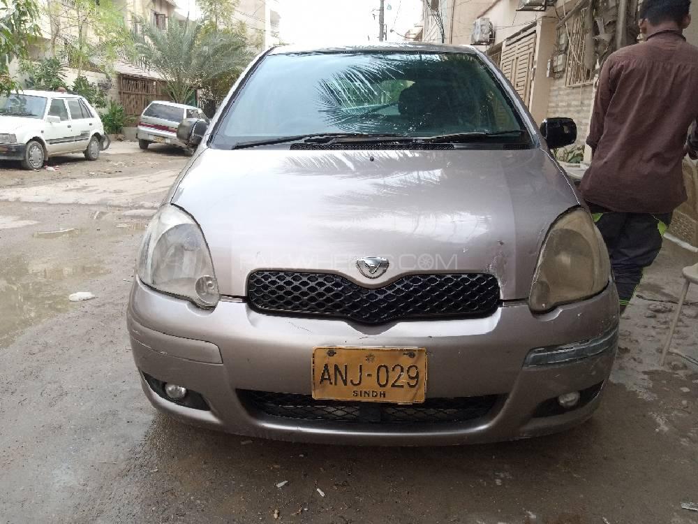 Toyota Vitz 2004 for Sale in Karachi Image-1