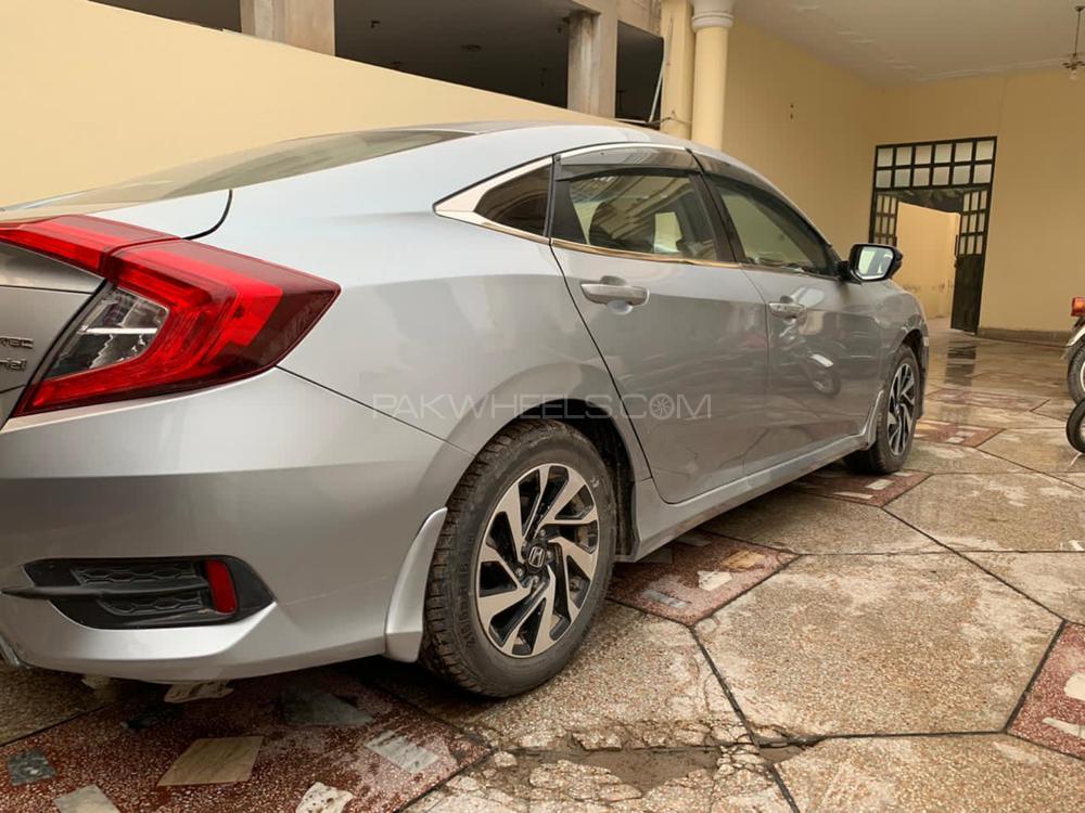 Honda Civic 2017 for Sale in Multan Honda Civic 2017 for Sale in Multan Image-13
