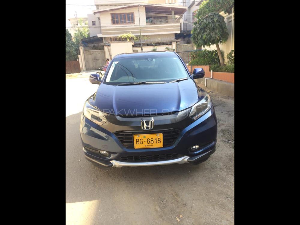 Honda Vezel 2014 for Sale in Karachi Image-1