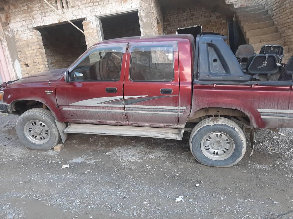 Toyota Hilux 1992 for Sale in Quetta Toyota Hilux 1992 for Sale in Quetta Image-2