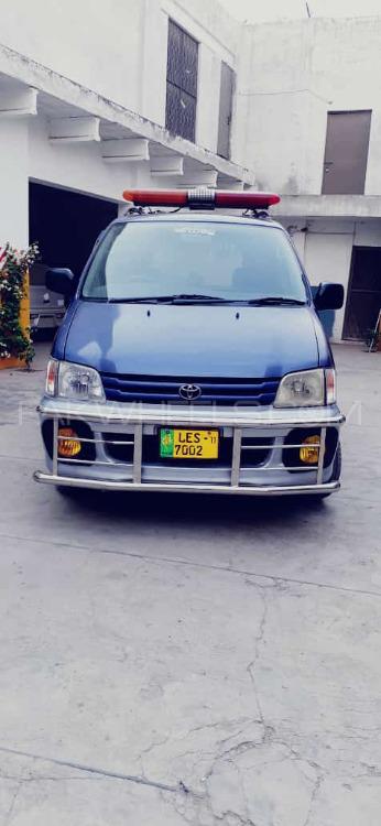 Toyota Town Ace 2011 for Sale in Lahore Image-1