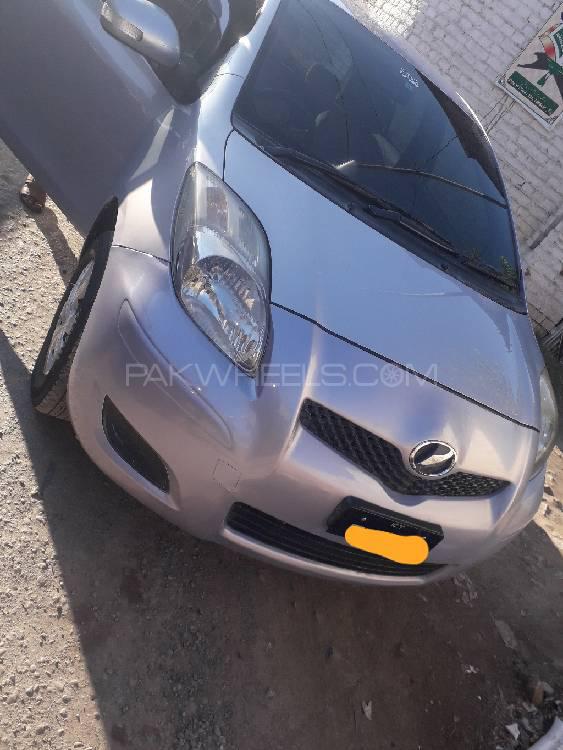 Toyota Vitz 2010 for Sale in Peshawar Toyota Vitz 2010 for Sale in Peshawar Image-2