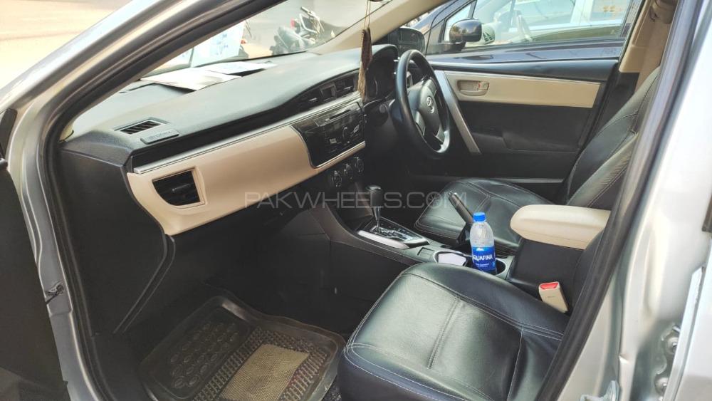 Toyota Corolla 2015 for Sale in Karachi Toyota Corolla 2015 for Sale in Karachi Image-6