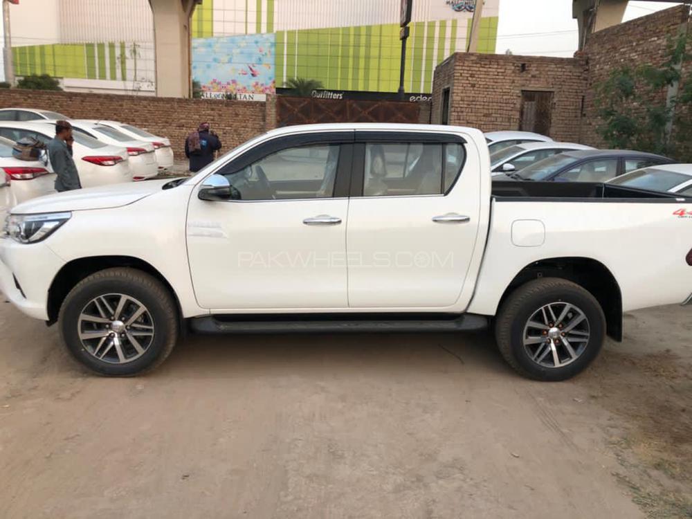Toyota Hilux 2020 for Sale in Multan Image-1