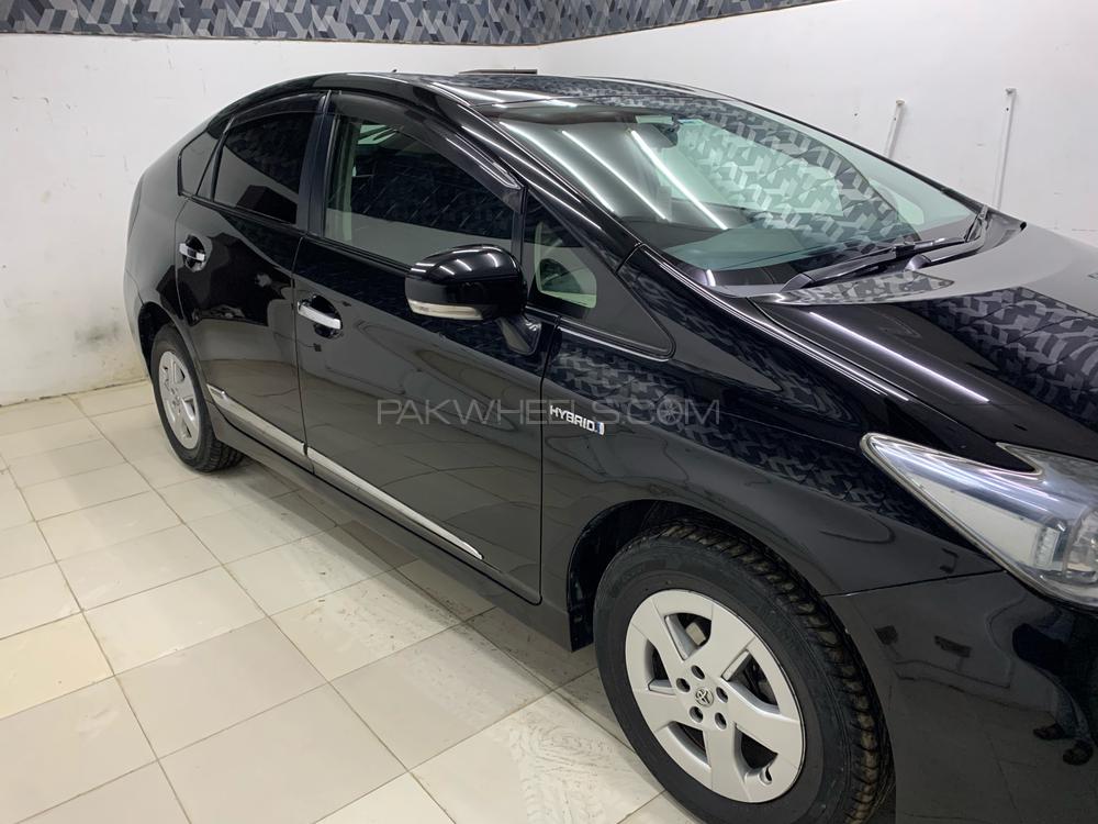 Toyota Prius 2011 for Sale in Sialkot Image-1