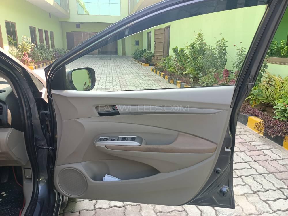 Honda City 2017 for Sale in Sialkot Honda City 2017 for Sale in Sialkot Image-3