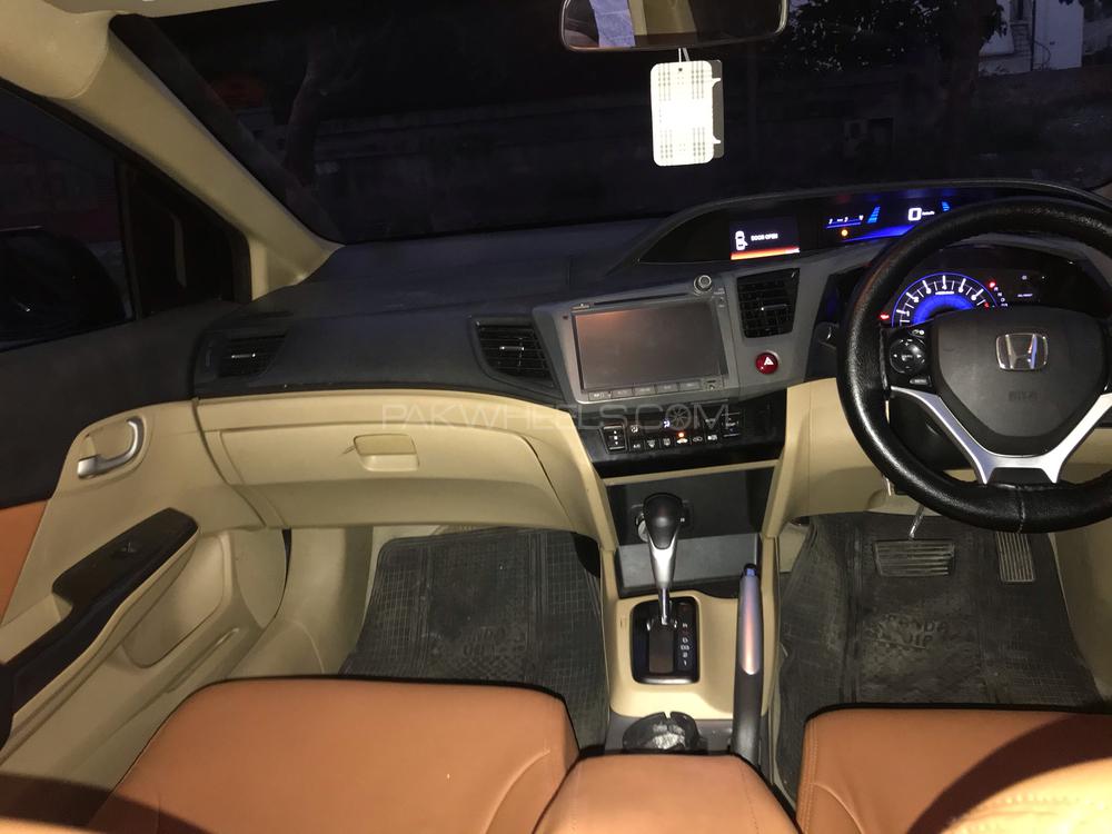 Honda Civic 2013 for Sale in Lahore Honda Civic 2013 for Sale in Lahore Image-10