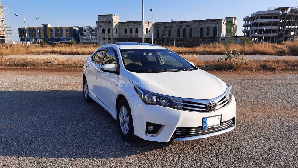 Toyota Corolla 2016 for Sale in Islamabad Image-1