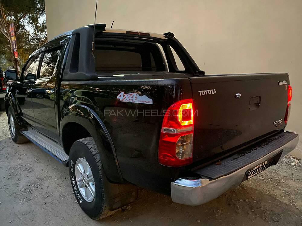 Toyota Hilux 2015 for Sale in Islamabad Toyota Hilux 2015 for Sale in Islamabad Image-4