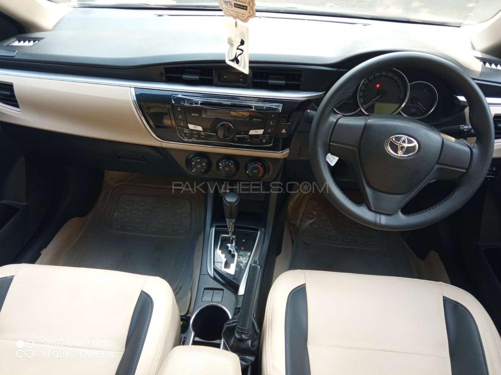 Toyota Corolla 2017 for Sale in Lahore Toyota Corolla 2017 for Sale in Lahore Image-6