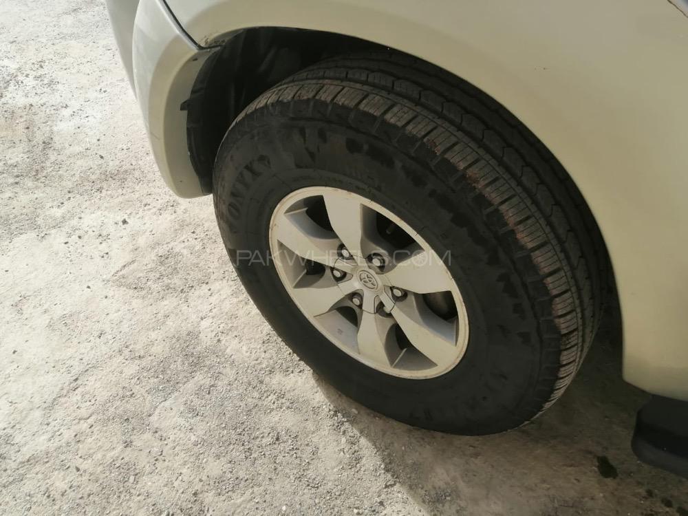 Toyota Hilux 2005 for Sale in Toba Tek Singh Toyota Hilux 2005 for Sale in Toba Tek Singh Image-13