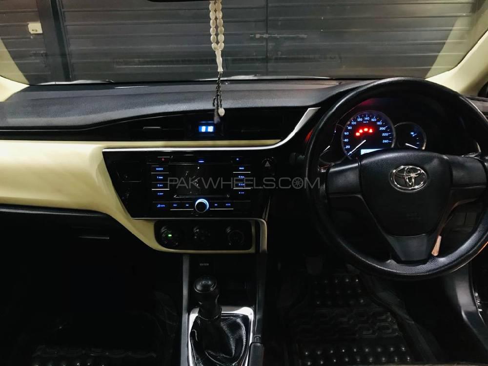 Toyota Corolla 2018 for Sale in Lahore Toyota Corolla 2018 for Sale in Lahore Image-5