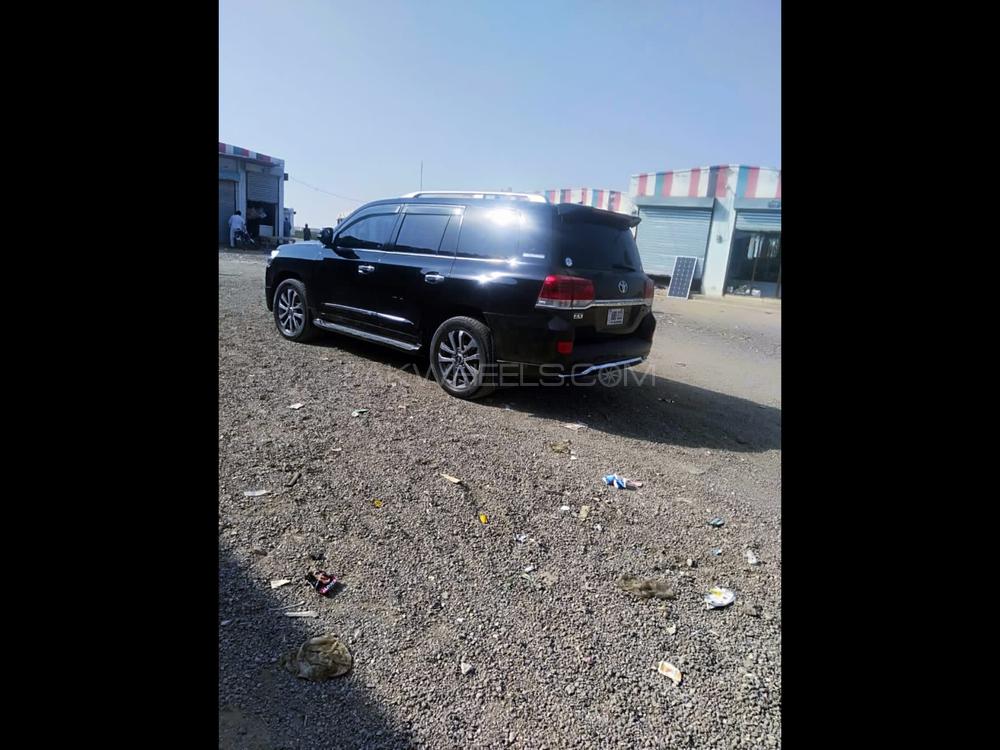 Toyota Land Cruiser 2010 for Sale in Islamabad Toyota Land Cruiser 2010 for Sale in Islamabad Image-4