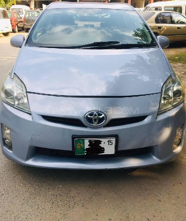Toyota Prius 2010 for Sale in Lahore Image-1