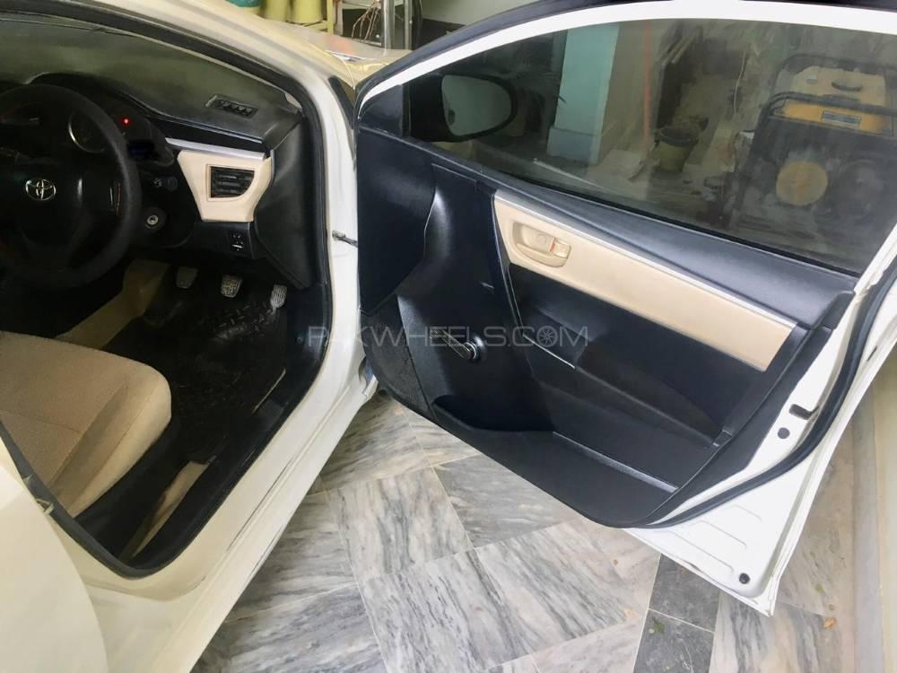 Toyota Corolla 2014 for Sale in Peshawar Toyota Corolla 2014 for Sale in Peshawar Image-8