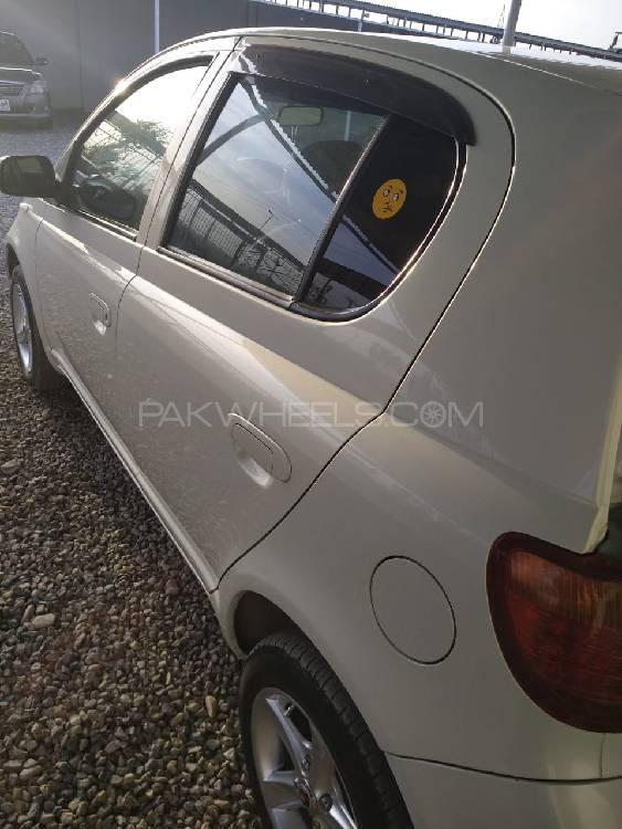 Toyota Vitz 2003 for Sale in Peshawar Image-1