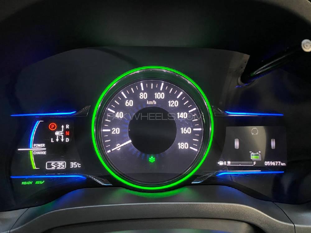 Honda Vezel 2014 for Sale in Lahore Honda Vezel 2014 for Sale in Lahore Image-3
