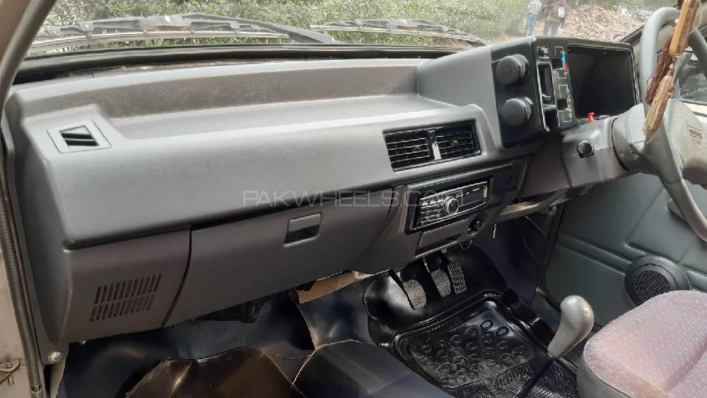 Suzuki Mehran 2017 for Sale in Faisalabad Suzuki Mehran 2017 for Sale in Faisalabad Image-18