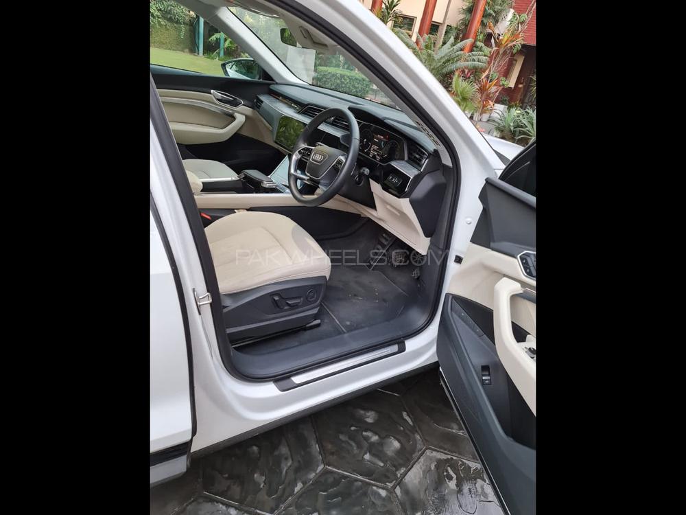 Audi e-tron 2020 for Sale in Gujranwala Audi e-tron 2020 for Sale in Gujranwala Image-6